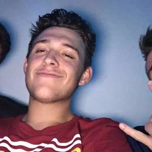 Meet your Posher, Cameron